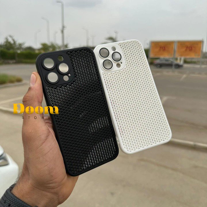 Dotted hard case with camera protection
