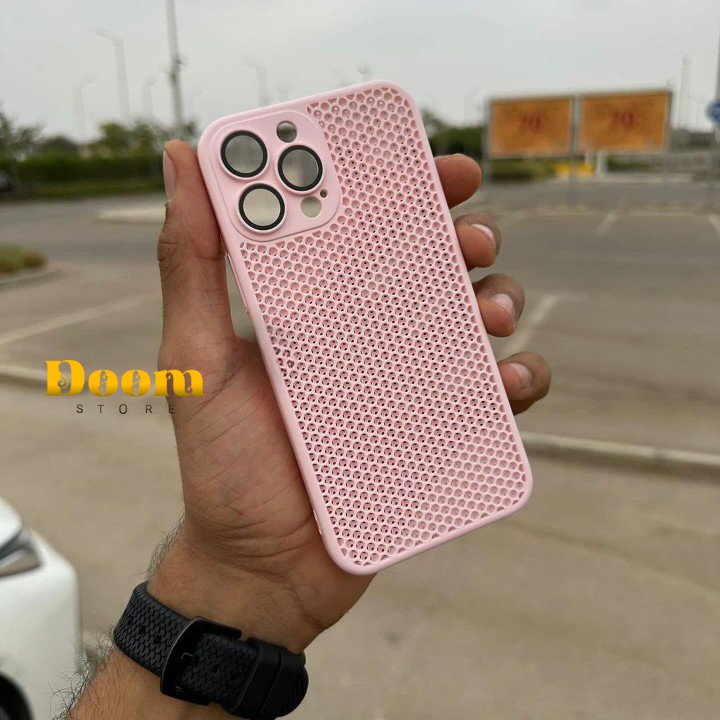 Dotted hard case with camera protection