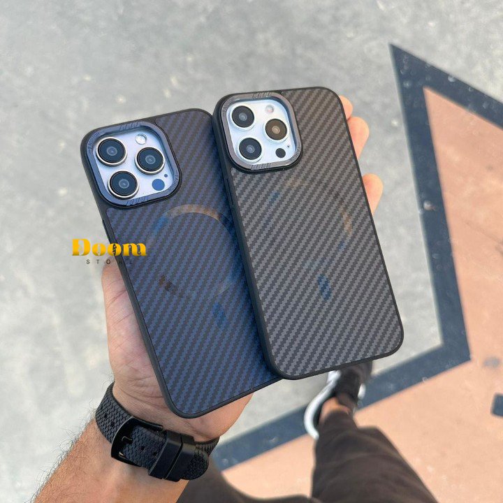 MagSafe carbonic case with metal camera frame