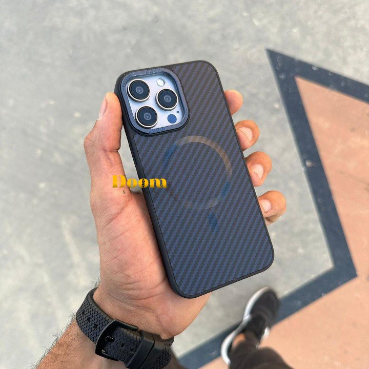 MagSafe carbonic case with metal camera frame