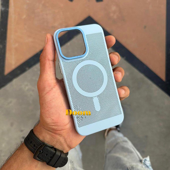 Trendy dotted Magsafe iPhone case in new colors