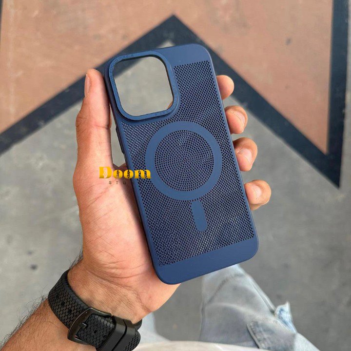 Trendy dotted Magsafe iPhone case in new colors