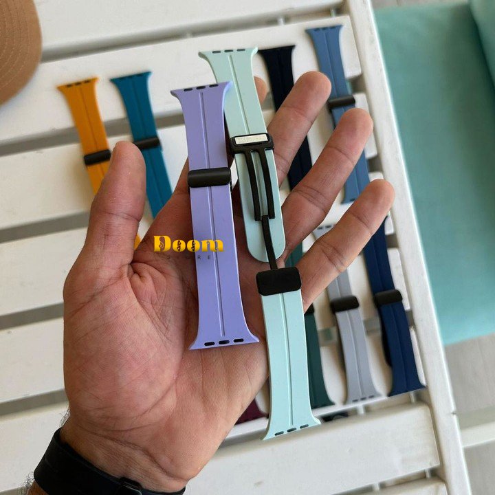 Rubber watch band with magnatic lock