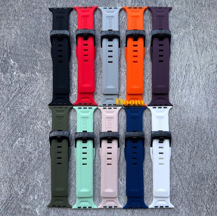 ORIGINAL UAG SILICONE APPLE WATCH STRAP