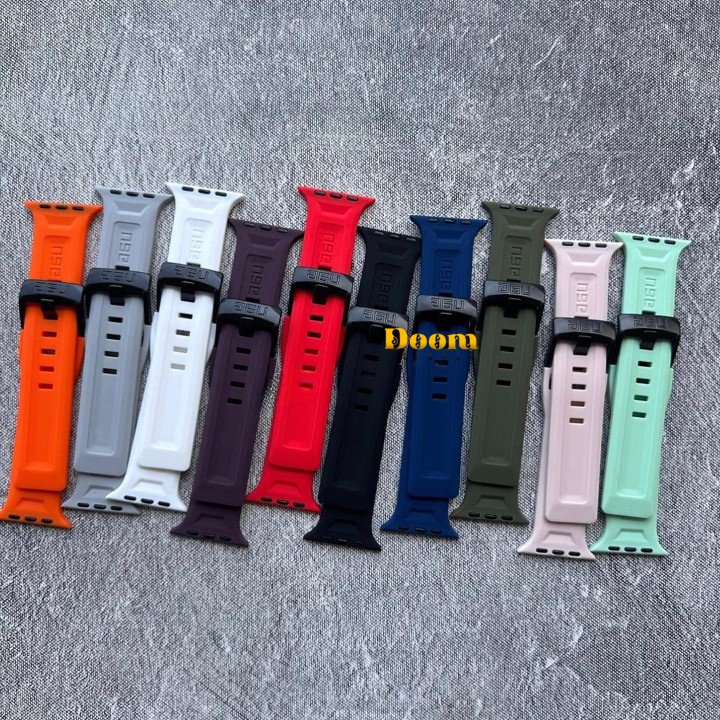 ORIGINAL UAG SILICONE APPLE WATCH STRAP